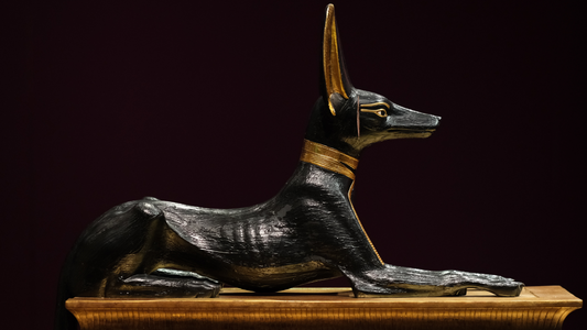 Anubis, dieu protecteur des cimetières et de l'embaumement